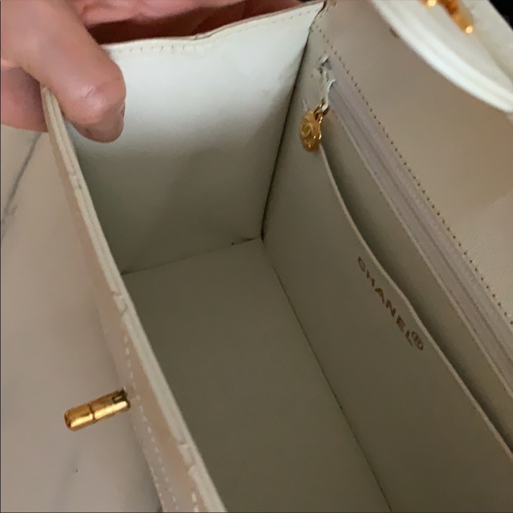 Chanel - Picture 10 of 11